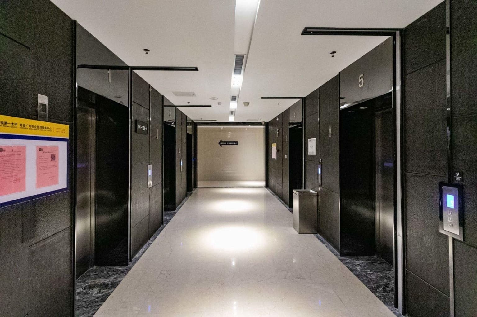 电梯厅
